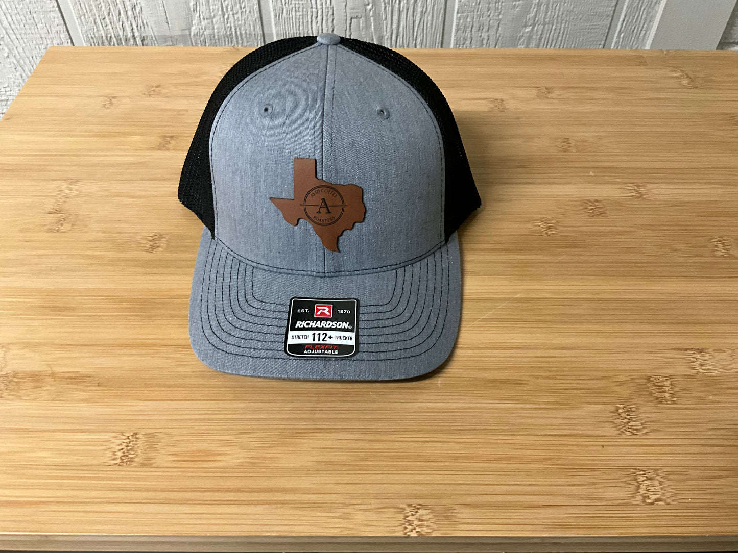 Caps